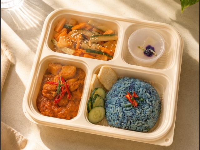 Blue Pea Curry Rice