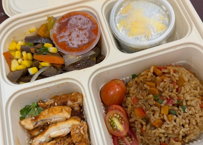 A Yumbox meal enjoyed by Ariff